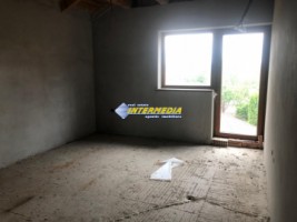 casa-dpe-la-gri-cu-1000-mp-teren-de-vanzare-alba-iulia-zona-kaufland-4